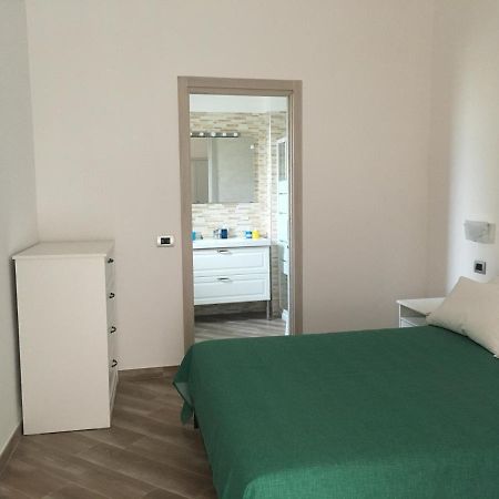 La Finestra Sul Giardino Apartment Ischia Luaran gambar